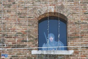 Mestre, muro di pietre, cavaliere medievale, sagoma, circolo fotografico 200ISO