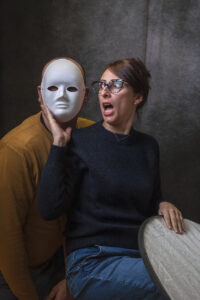 uomo con maschera, silvia valentini